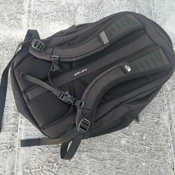 The North Face Backpack Black Flexvett Bag Laptop Compatible Bag - Picture 2 of 12